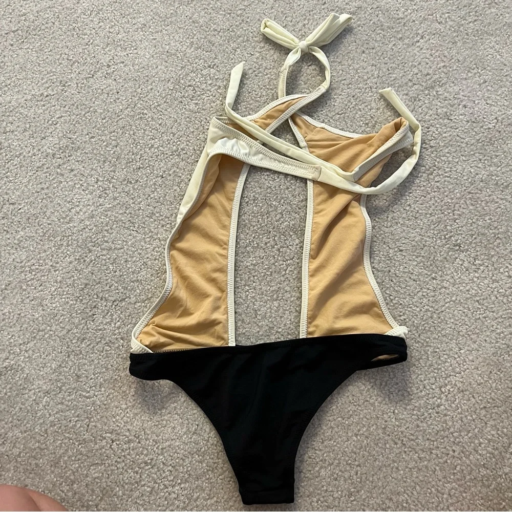 One piece swimsuit from Greece - Picture 4 of 5